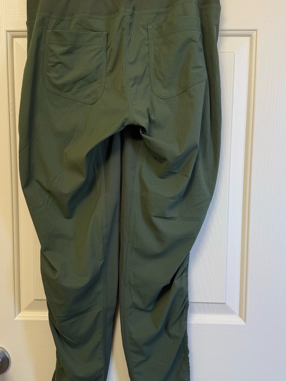 lululemon athletica Women’s Dark Olive Green Jogger Pants